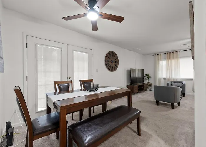 Holiday home To Unwind Columbus